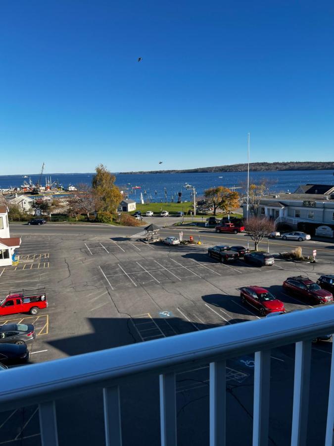 Trade Winds On The Bay Lejlighedshotel Rockland Eksteriør billede